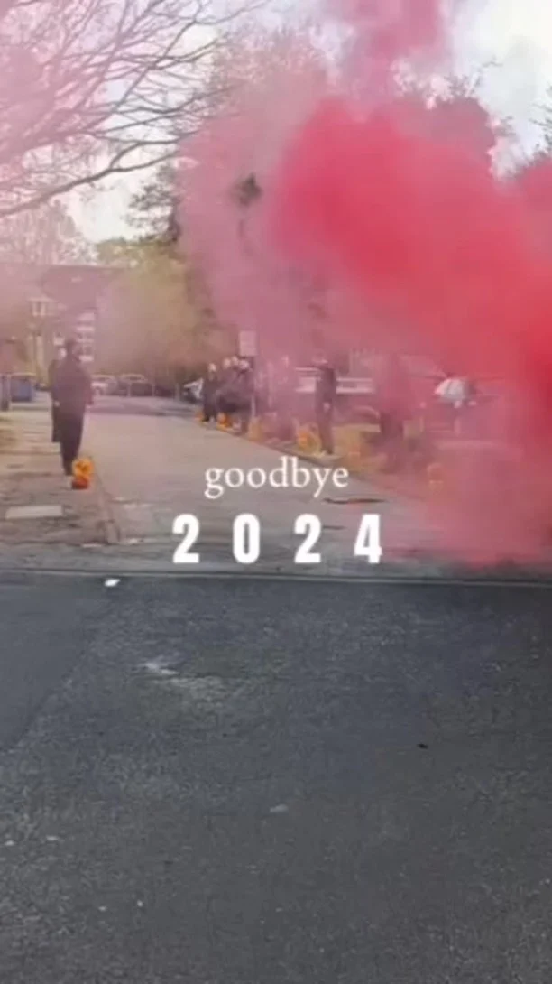2024 neigt sich dem Ende zu – Zeit für einen kleinen Jahresrückblick!

Kommt gut ins neue Jahr und passt auf euch auf! Geht vorsichtig mit Feuerwerk um und beachtet die angekündigten stürmischen Winde.

Auch an Silvester sind wir im Notfall für euch da!

 #wirsindfüreuchda #feuerwehrwentorf #freiwilligefeuerwehr #feuerwehr #wentorfbeihamburg #retterherz
#2024recap